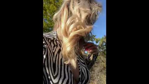 Media: sinfullovers33 Stripchat 2025-10-28 12:53:00