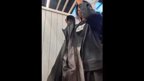 Media: tisha_busty Stripchat 2025-10-28 13:36:00