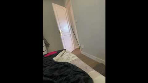 Media: vyc7564 Stripchat 2025-10-29 09:55:00