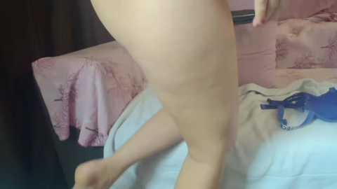 Media: cilek Stripchat 2025-11-01 03:33:00