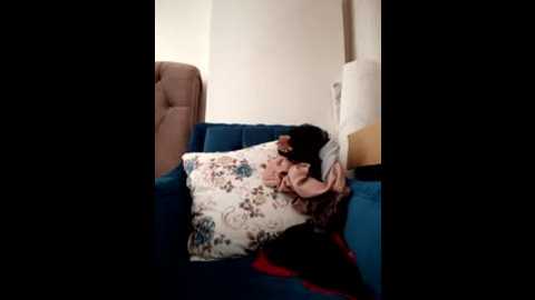 Media: sexyturbanli Stripchat 2025-11-01 12:53:00