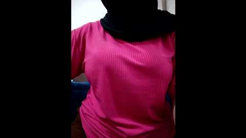 Media: sexyturbanli Stripchat 2025-11-01 15:00:00