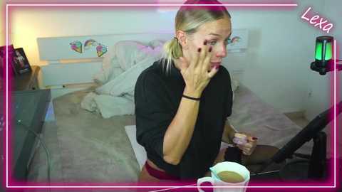 Media: lexa_xoxo Stripchat 2025-11-02 07:56:00