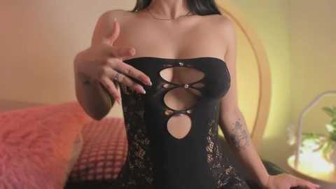 Media: katiepeach_ Stripchat 2025-11-05 11:33:00