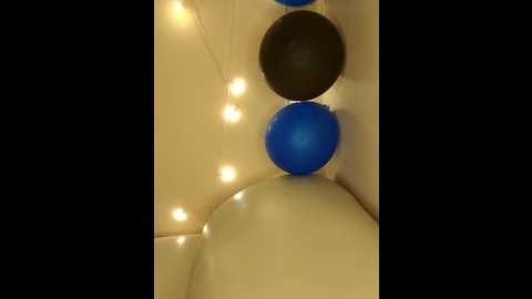 Media: karishma_strip Stripchat 2025-11-10 00:46:00