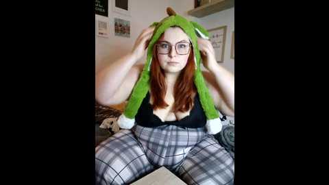 Media: chrissiosaurus Stripchat 2025-11-12 15:02:00