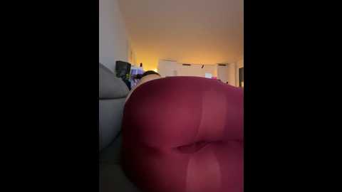 Media: thecinderella Stripchat 2025-11-12 17:16:00