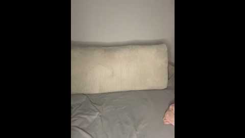 Media: kimkatyrides Stripchat 2025-11-13 16:44:00