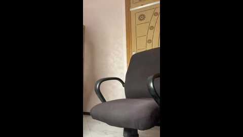 Media: victoria89 Stripchat 2025-11-13 08:16:00