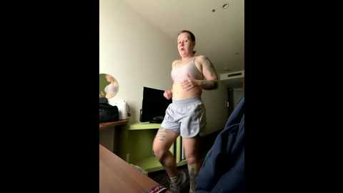 Media: wetgerman_2 Stripchat 2025-11-13 02:35:00