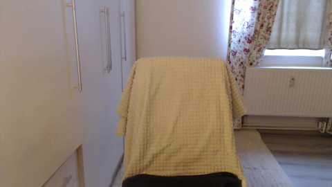 Media: davinja Stripchat 2025-11-14 12:43:00