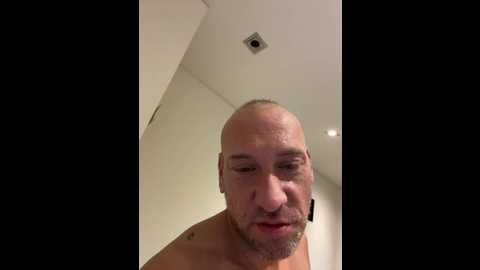 Media: euxcouple Stripchat 2025-11-14 00:15:00