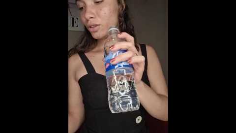 Media: helenholtz Stripchat 2025-11-14 00:13:00